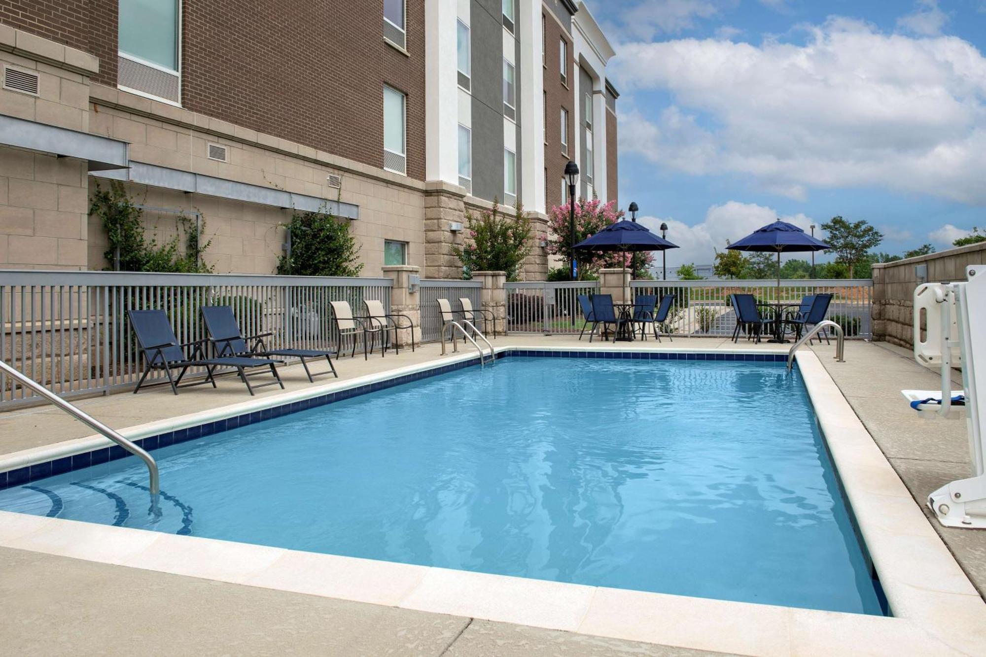 Hampton Inn & Suites Holly Springs Exterior foto