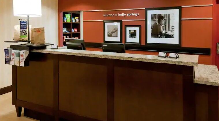 Hampton Inn & Suites Holly Springs Exterior foto